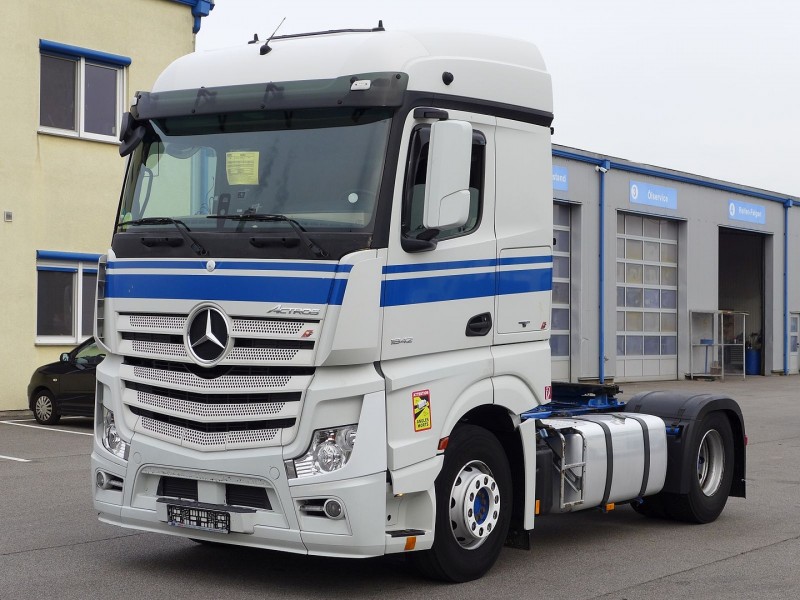 Поступление Mercedes Actros MP4 Поступление Mercedes Actros MP4